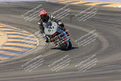 media/Jan-10-2025-CVMA Friday Practice (Fri) [[489e0da257]]/Group 4 and Trackday/Session 3 (Turns 9 and 10)/